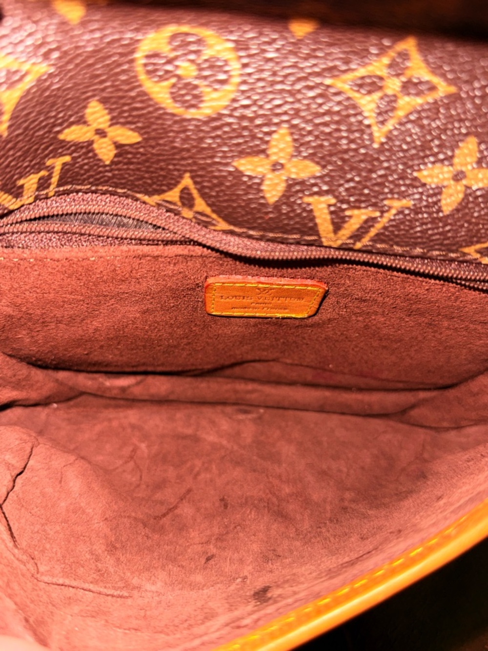 Louis Vuitton Brown Monogram Crossbody with Tan Leather Trim - Picture 4 of 6
